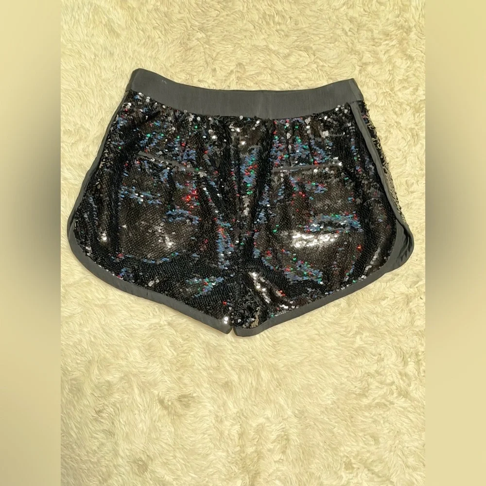 NWT Dundas Black Sequin Shorts - Size Medium